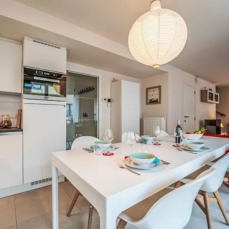 アパート Heritage With Parking By Interhome