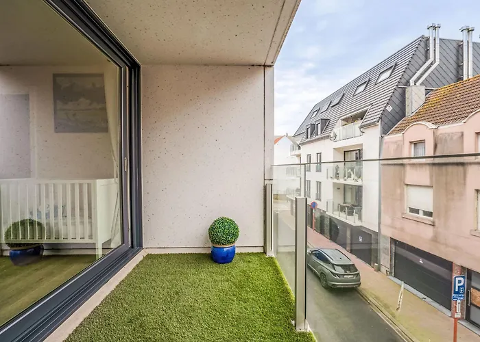 Heritage With Parking By Interhome Apartment