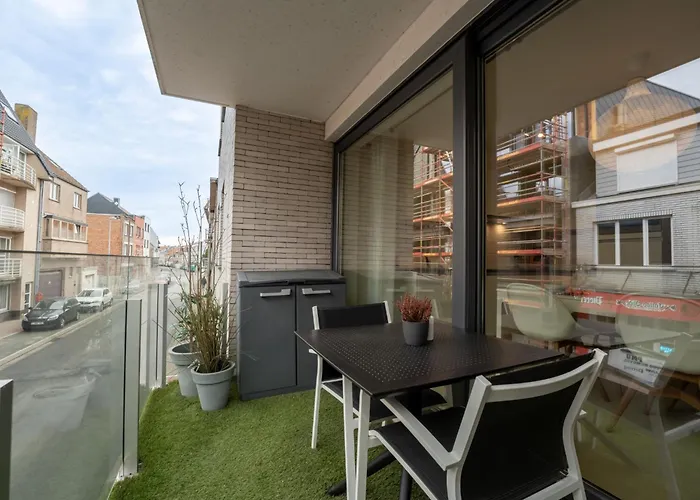 Heritage With Parking By Interhome Apartment